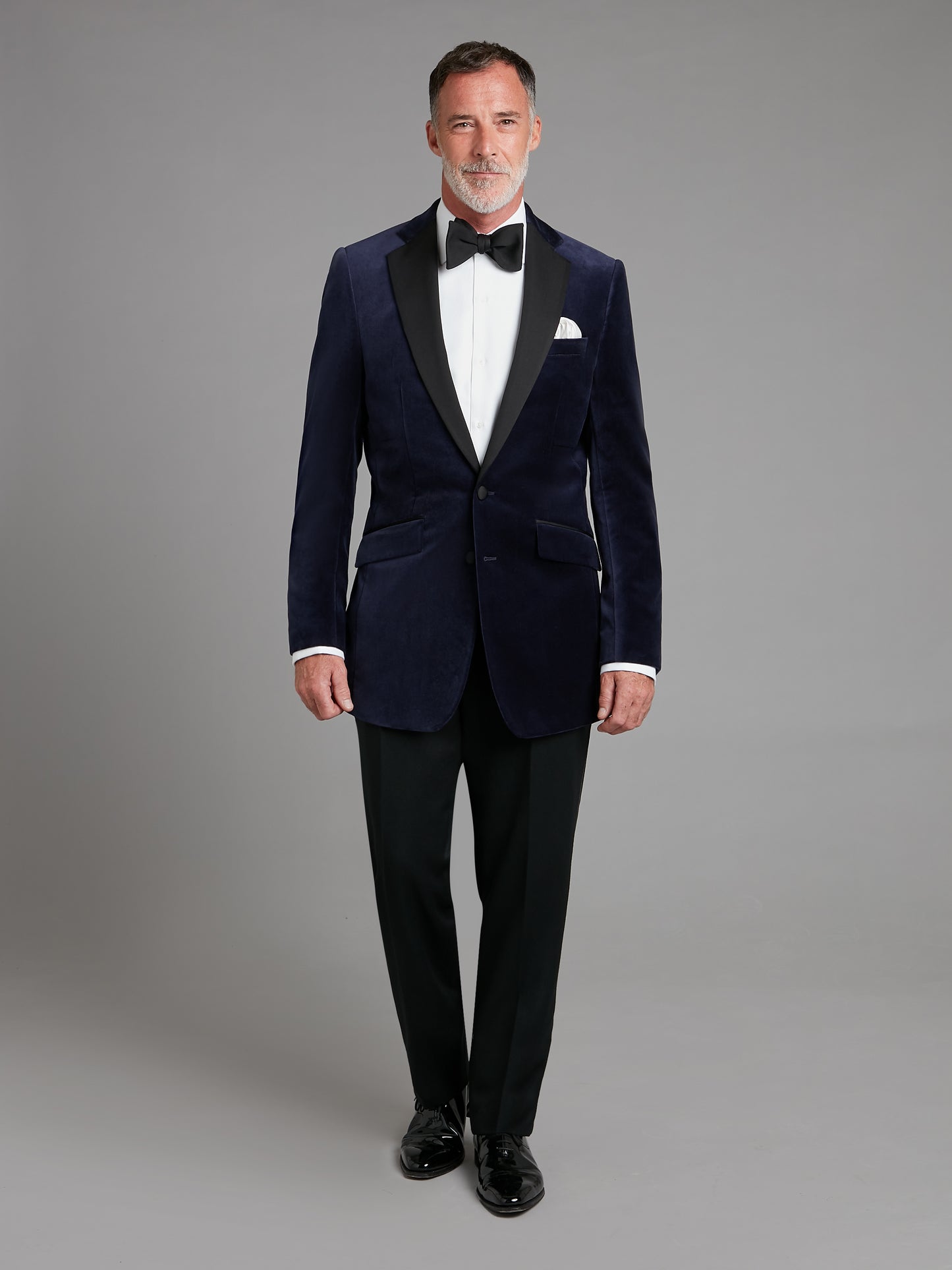 Single-Breasted Navy Velvet Dinner Jacket Hire