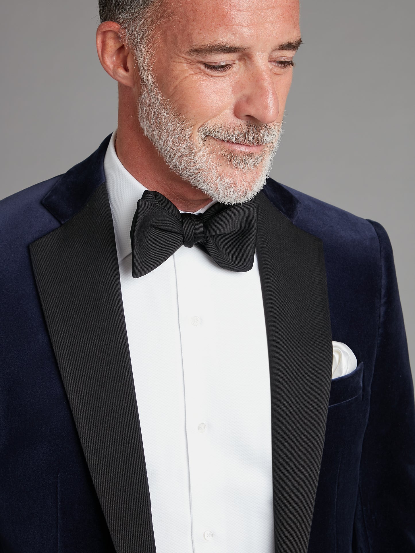 Single-Breasted Navy Velvet Dinner Jacket Hire